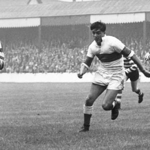 Alan Kellett tires to break through the Saints defence - Aug 13th 1960.