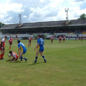 James Bunyan prepares to play the ball. Oldham v Whitehaven played at horley - June 20th 2004.