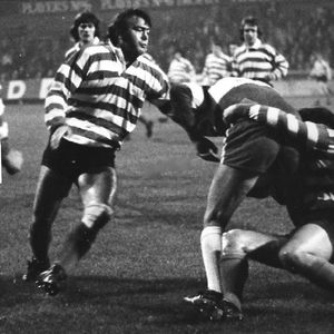 Ken Wilson goes in to help a team-mate complete at tackle v Wigan - Sep 29th 1972.