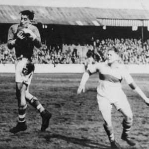 Bryn Goldswain leaps to catch the ball - April 15th 1950.