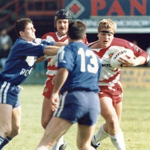 Leo Casey takes on the Workington defence - Sep 3rd 1989.