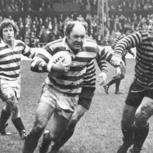 Kevin Flanagan breaks away from Billy Harris - Feb 29th 1976.