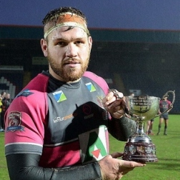 Josh Crowley receiving the Heritage Trust Trophy in 2016